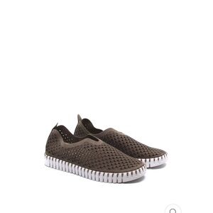 Women's Brown Slip-On Sneakers